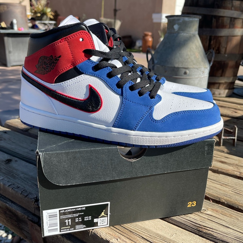 Jordan 1 Mid MultiColor SE